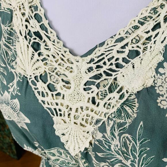 Vintage XL Floral Midi Dress Green Crochet Ruffle Flowy Hem Boho Lightweight - Picture 10 of 12